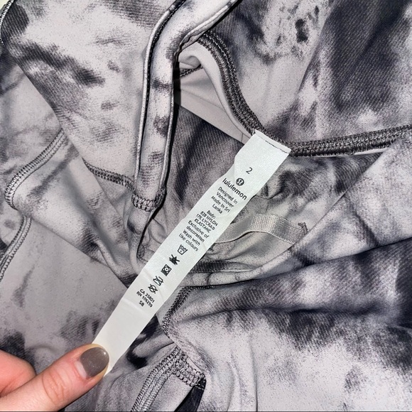 Lululemon Fast and Free Tight II 25" *Game Day - Picture 4 of 12